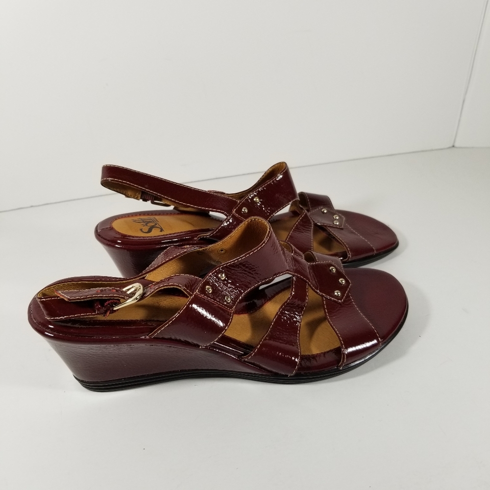 Sofft Wedge Sandals Women's 8.5 Wide Patent Leather Wedge Wine Color Slingback